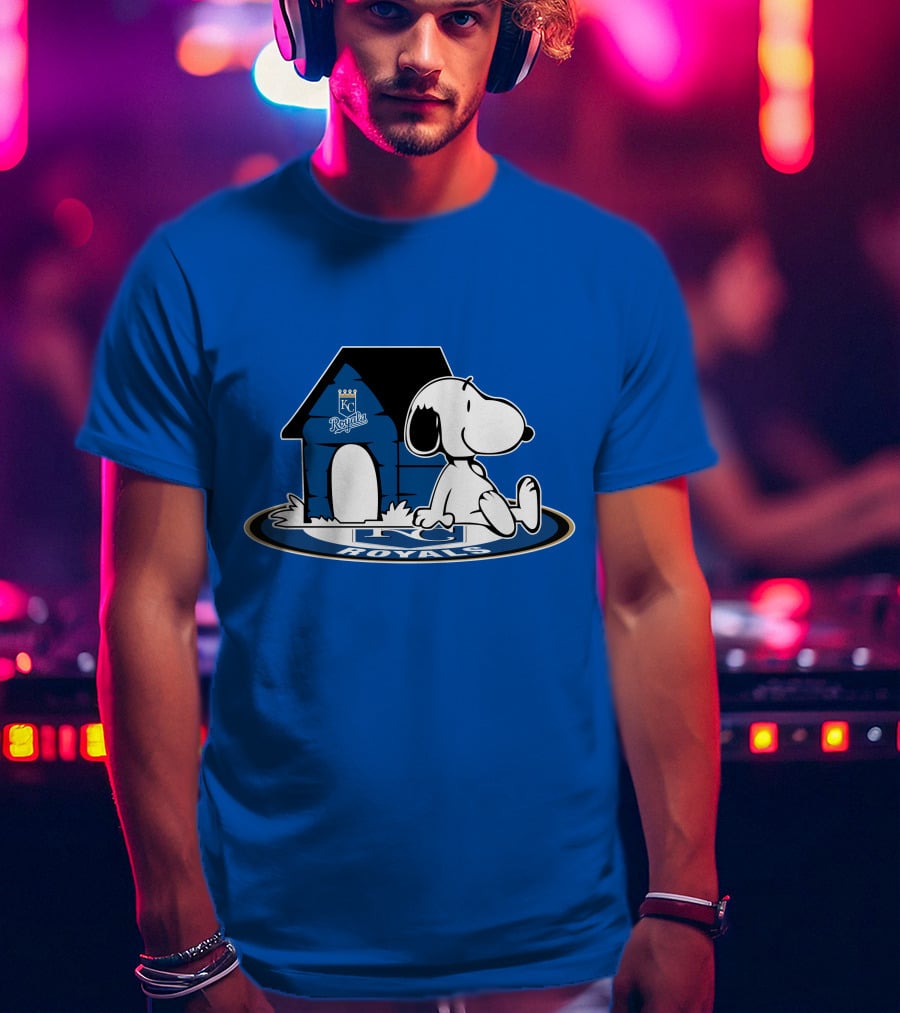 Kansas City Royals Snoopy Fan Forever Loyal T-Shirt