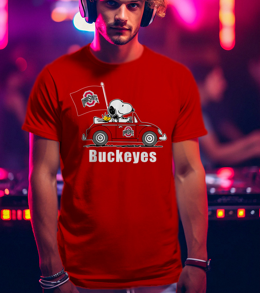 Ohio State Buckeyes Snoopy In Red Car With Flag T-Shirt
