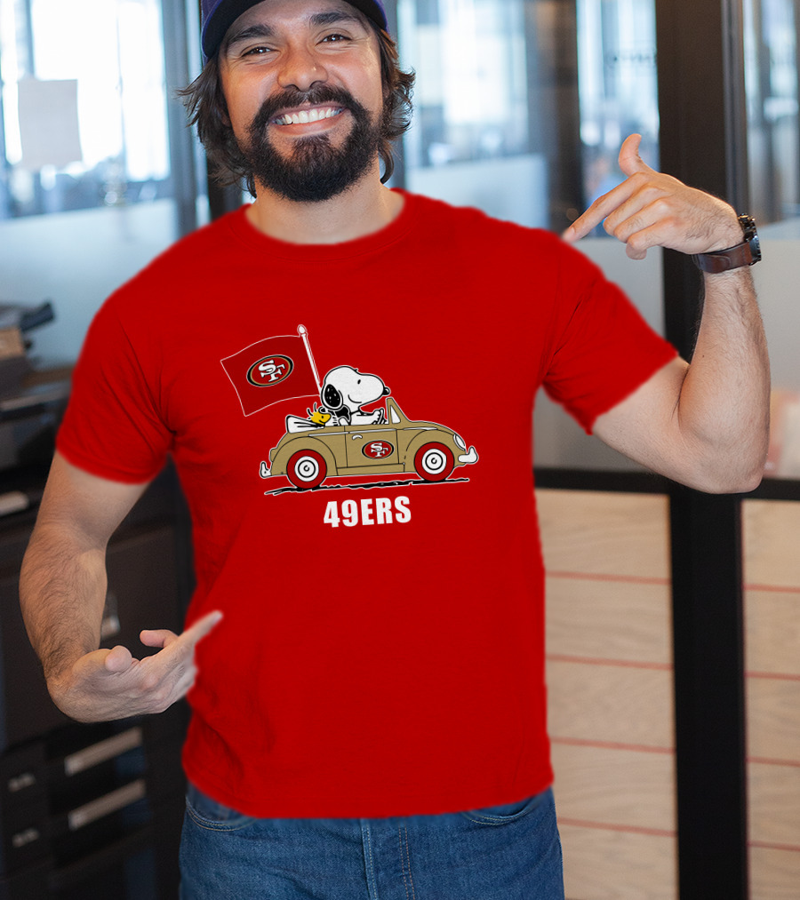 San Francisco 49ers Snoopy Driving Car With Sf Flag T-Shirt