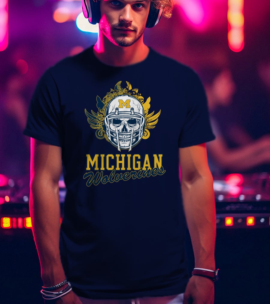 Michigan Wolverines Skull Helmet With Floral Wings T-Shirt