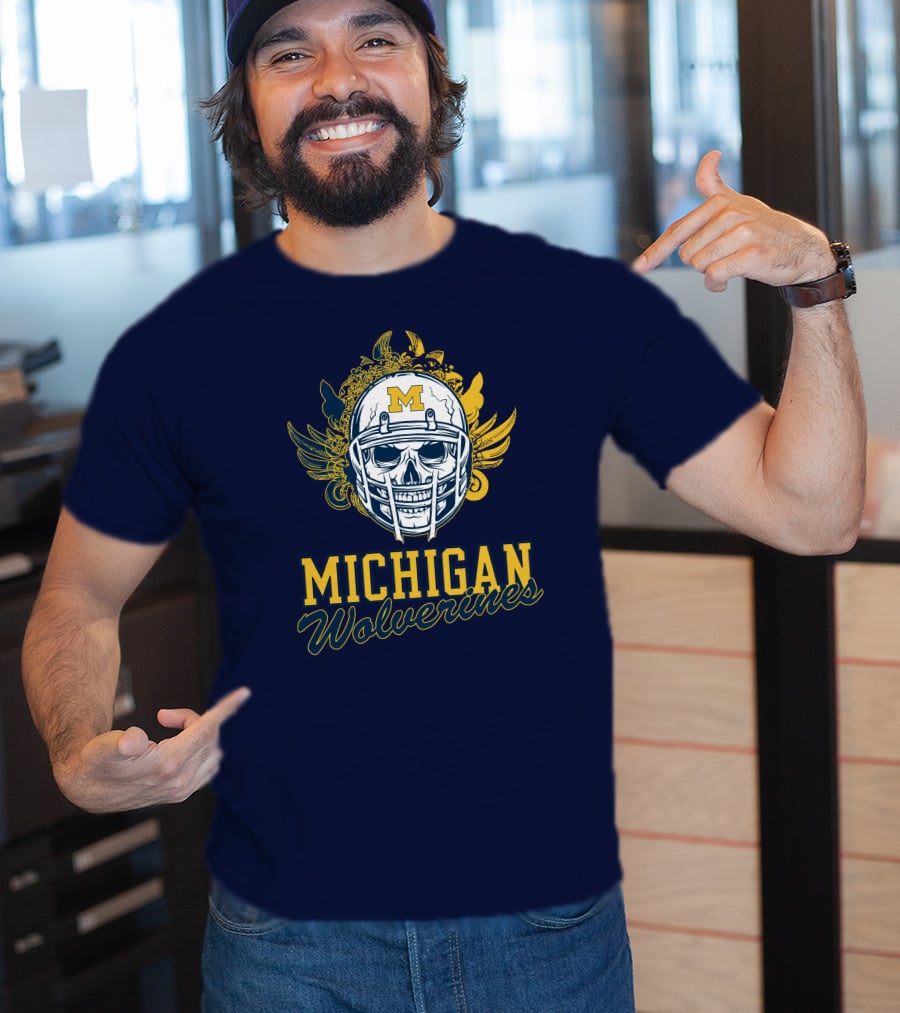 Michigan Wolverines Skull Helmet With Floral Wings T-Shirt