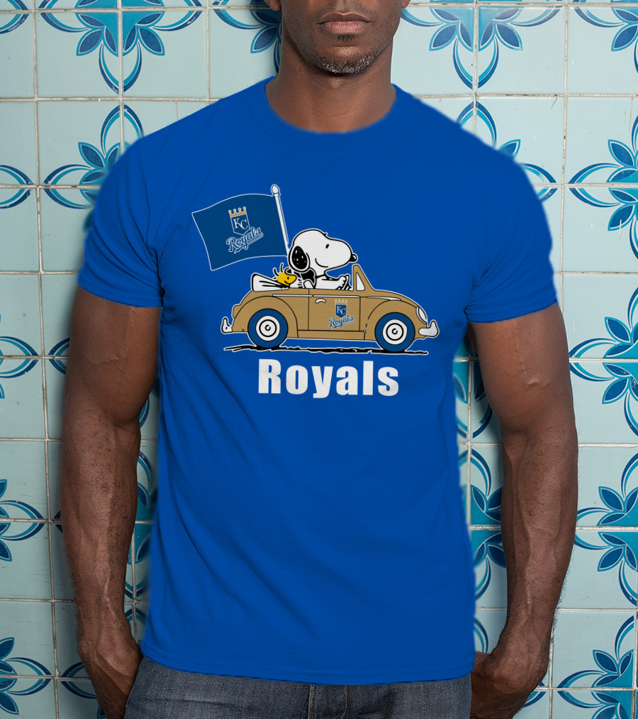 Royals Snoopy KC Royals Flag Peanuts Car T-Shirt