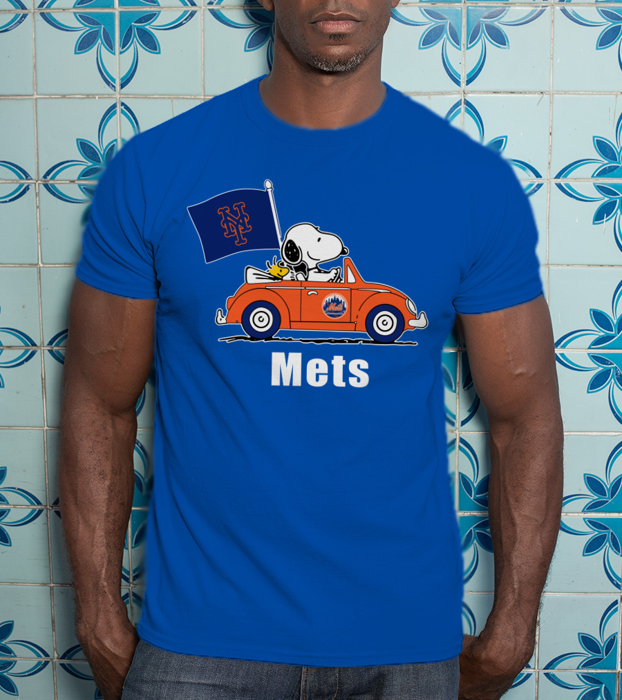Mets Snoopy Driving With Woodstock And Flag T-Shirt