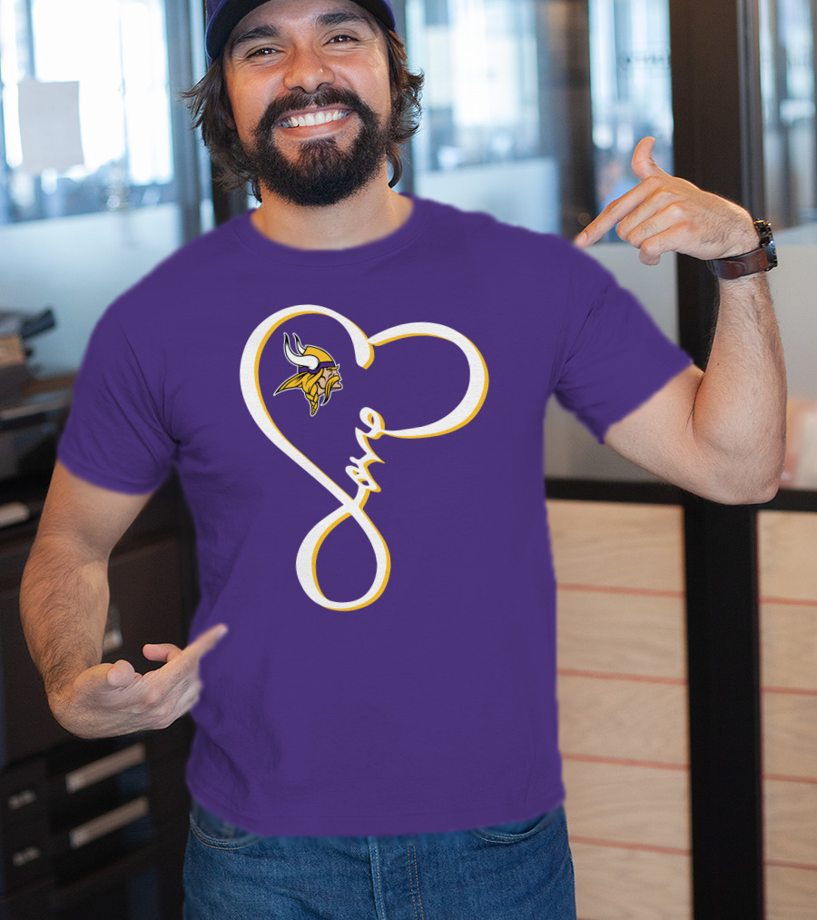 Love Minnesota Vikings Heart T-Shirt