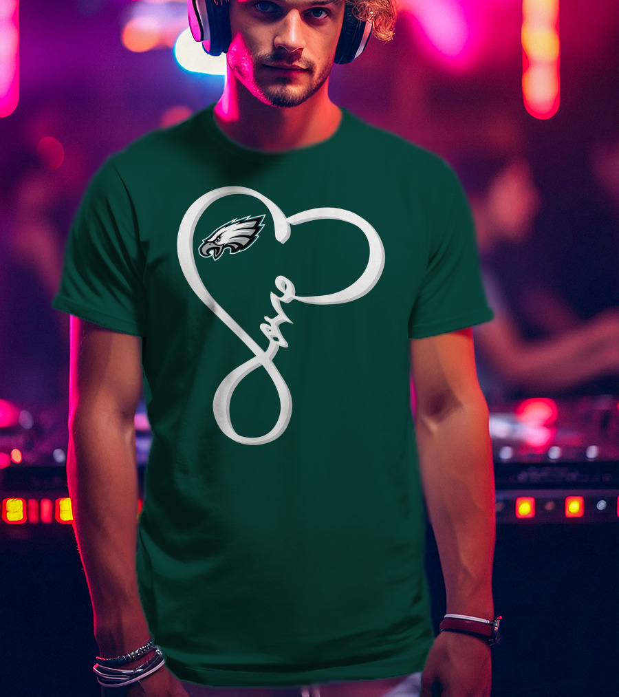 Philadelphia Eagles Love Heart T-Shirt