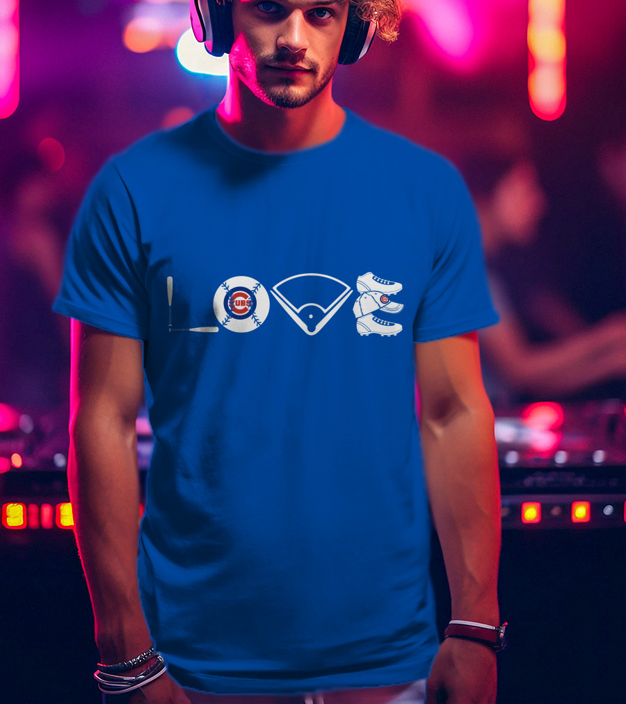 Love Cubs Baseball Field Bat Cleats T-Shirt