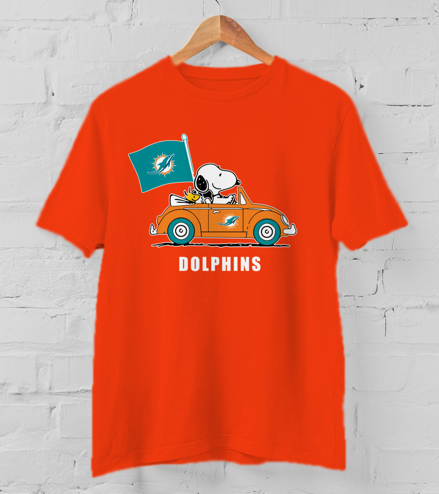 Miami Dolphins Snoopy Woodstock Driving Car Flag T-Shirt