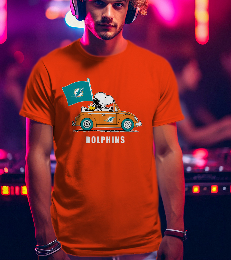 Miami Dolphins Snoopy Woodstock Driving Car Flag T-Shirt