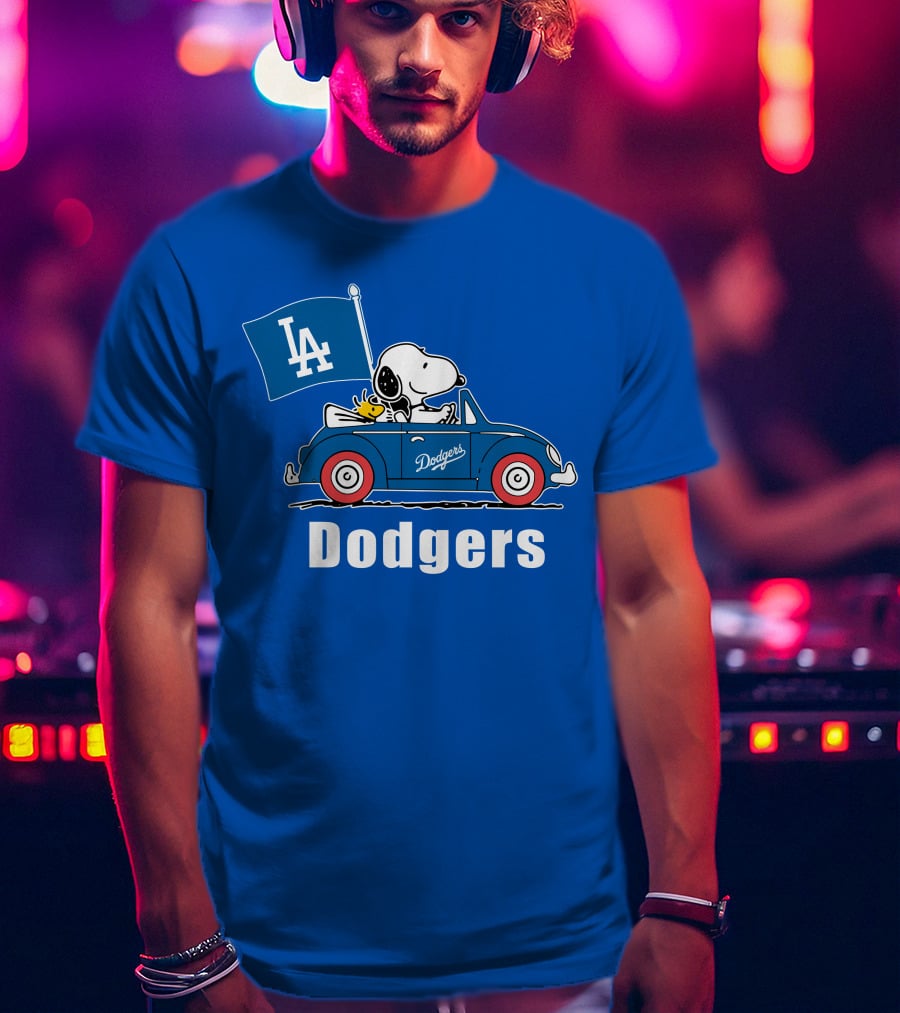Dodgers Snoopy Woodstock Driving Car LA Flag T-Shirt