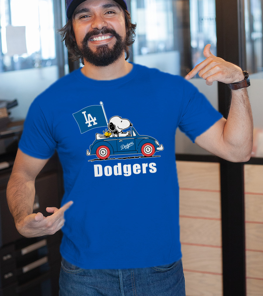 Dodgers Snoopy Woodstock Driving Car LA Flag T-Shirt