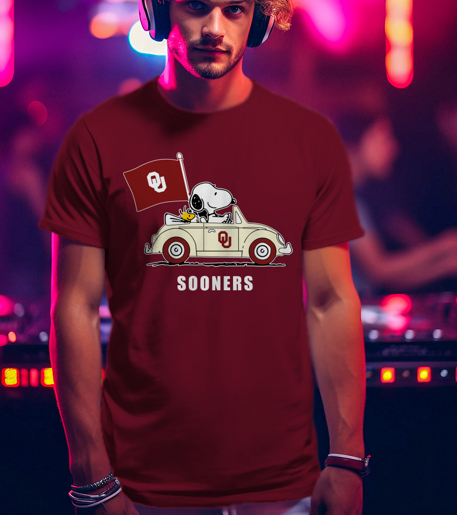 Snoopy Driving Oklahoma Sooners OU Flag Retro Car T-Shirt