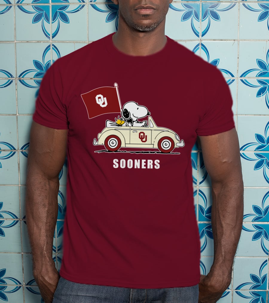 Snoopy Driving Oklahoma Sooners OU Flag Retro Car T-Shirt