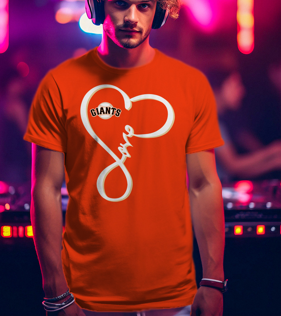 San Francisco Giants Love Heart Script T-Shirt