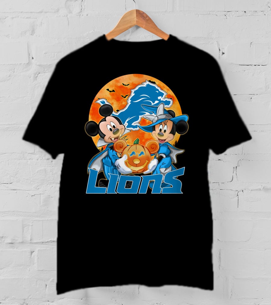 Detroit Lions Mickey Mouse And Minnie Mouse Halloween Pumpkin T-Shirt