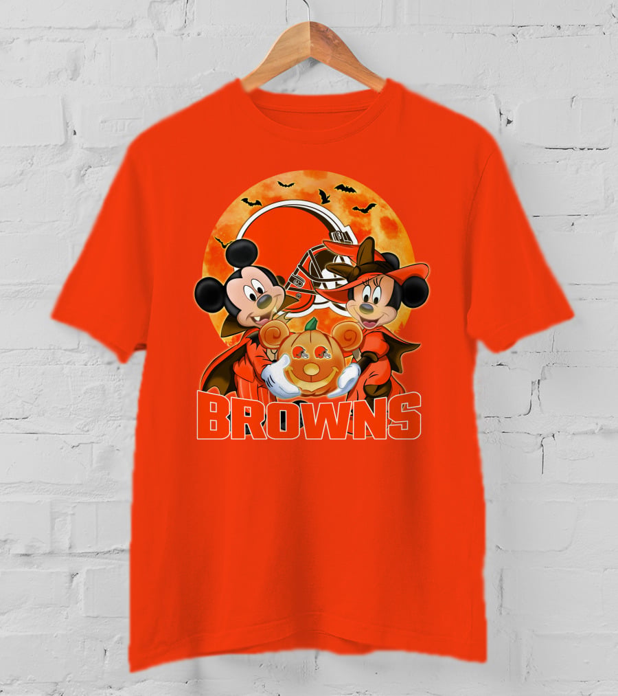 Cleveland Browns Mickey And Minnie Mouse Halloween Bats Pumpkin Helmet T-Shirt
