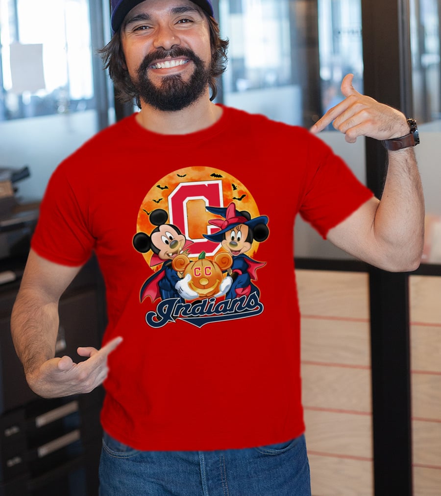 Cleveland Indians Mickey Mouse Minnie Mouse Halloween C Logo Pumpkin T-Shirt