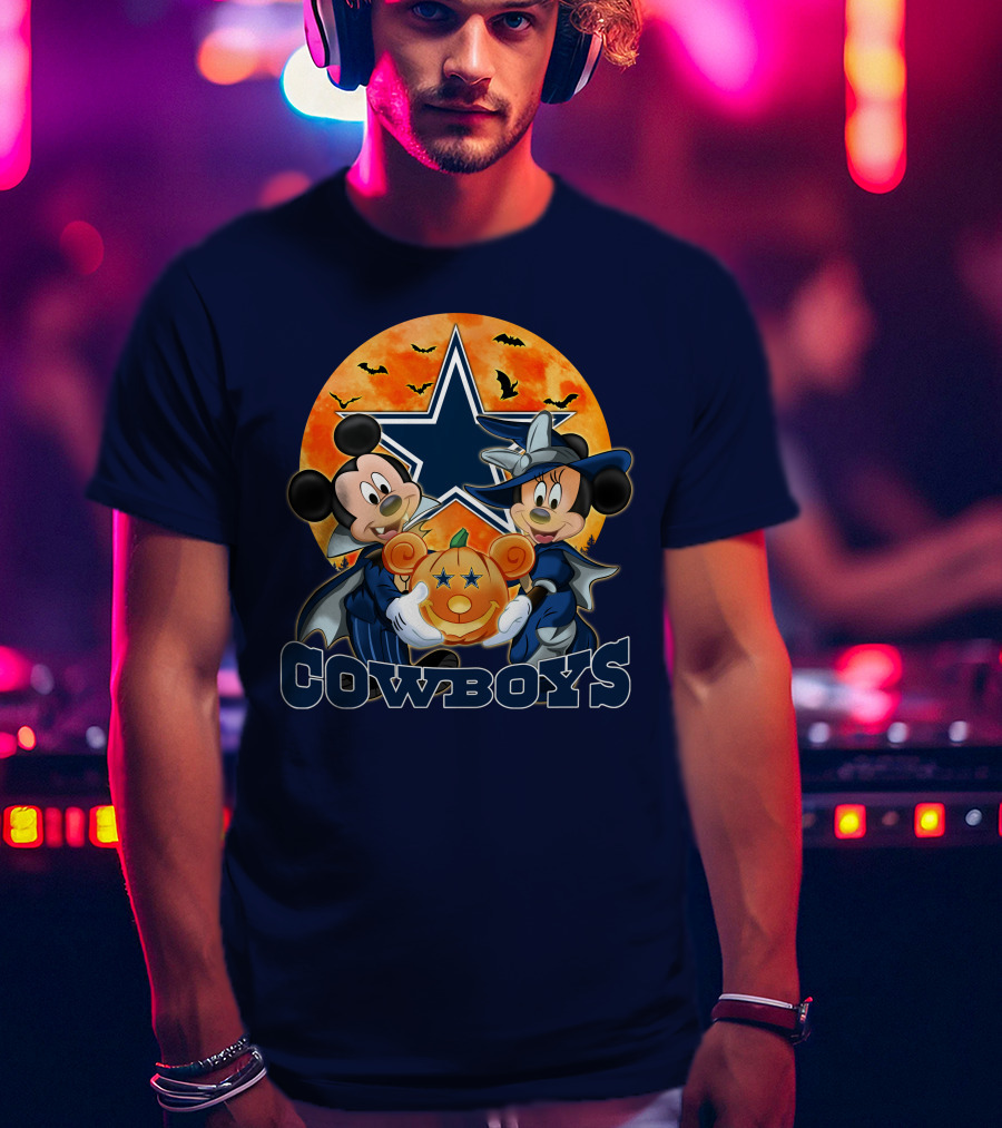 Cowboys Halloween Mickey Mouse And Minnie Mouse With Pumpkin Dallas T-Shirt