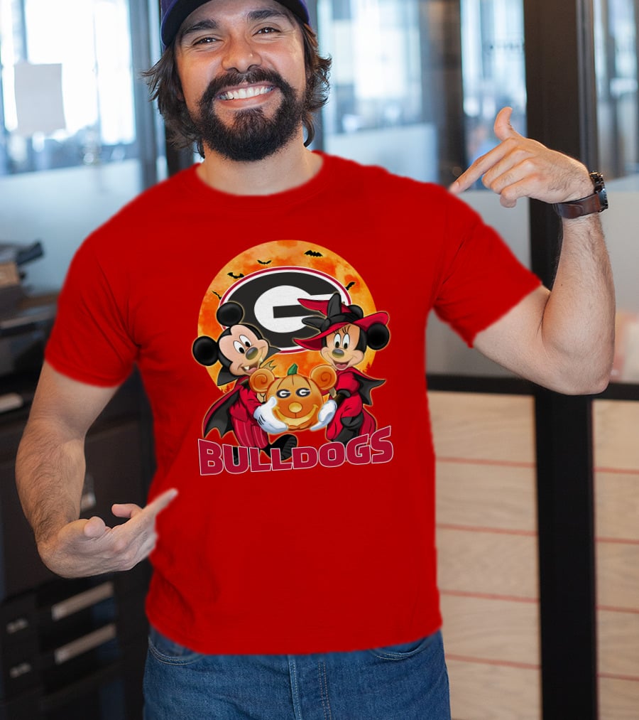 Georgia Bulldogs Mickey And Minnie Mouse Halloween Pumpkin T-Shirt