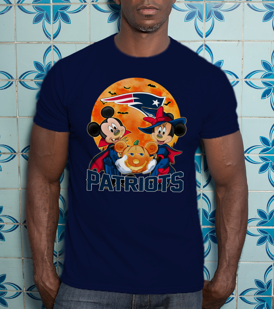 Patriots Halloween Mickey Mouse And Minnie Mouse With Pumpkin And New England Football T-Shirt