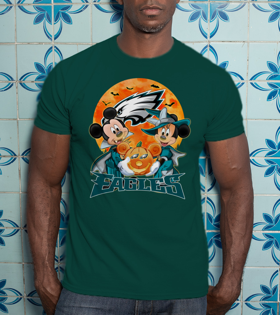 Philadelphia Eagles Mickey And Minnie Halloween Pumpkin T-Shirt