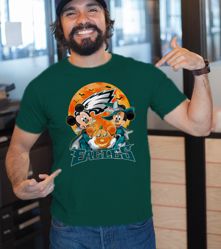 Philadelphia Eagles Mickey And Minnie Halloween Pumpkin T-Shirt