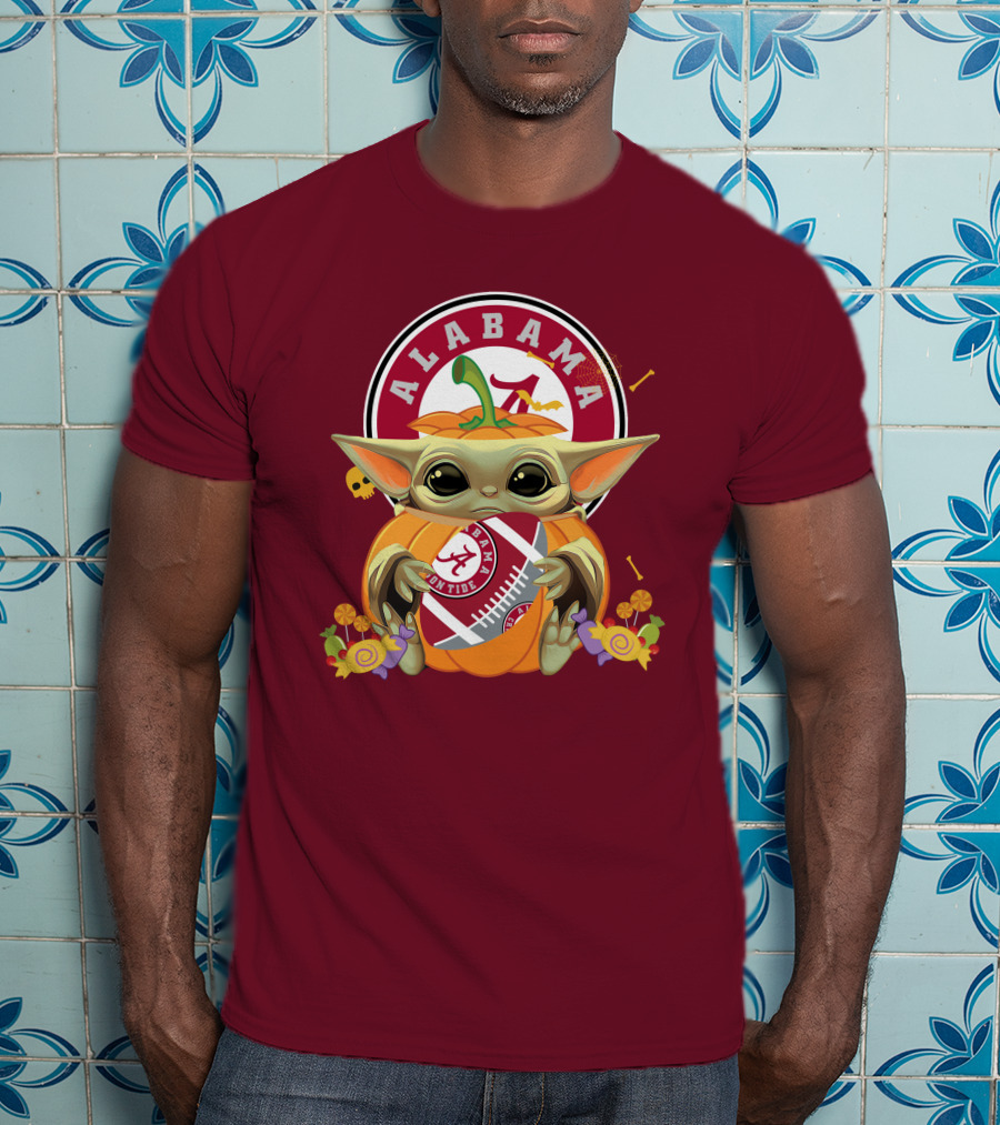 Halloween Pumpkin Baby Yoda Hug Alabama Crimson Tide Football T-Shirt