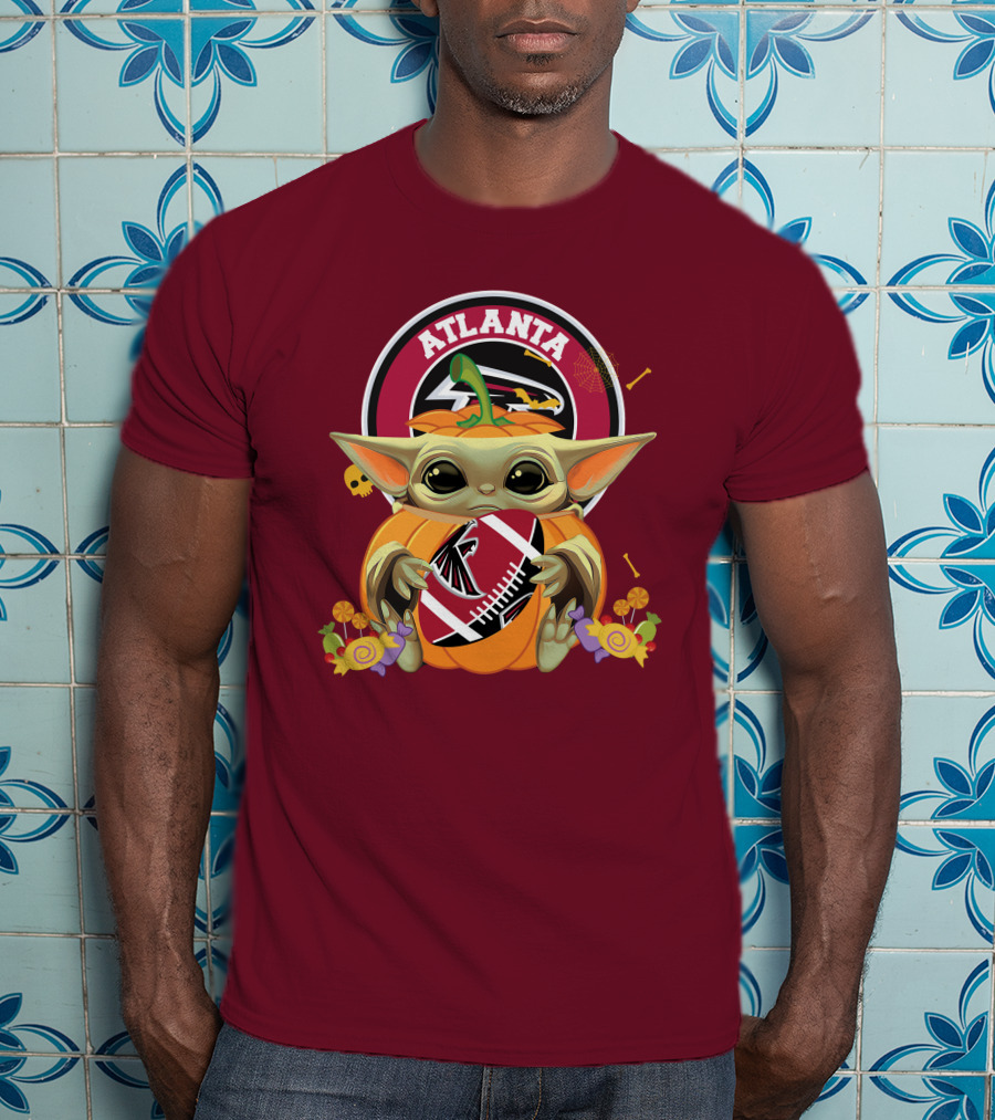 Halloween Pumpkin Baby Yoda Hug Atlanta Falcons Football T-Shirt