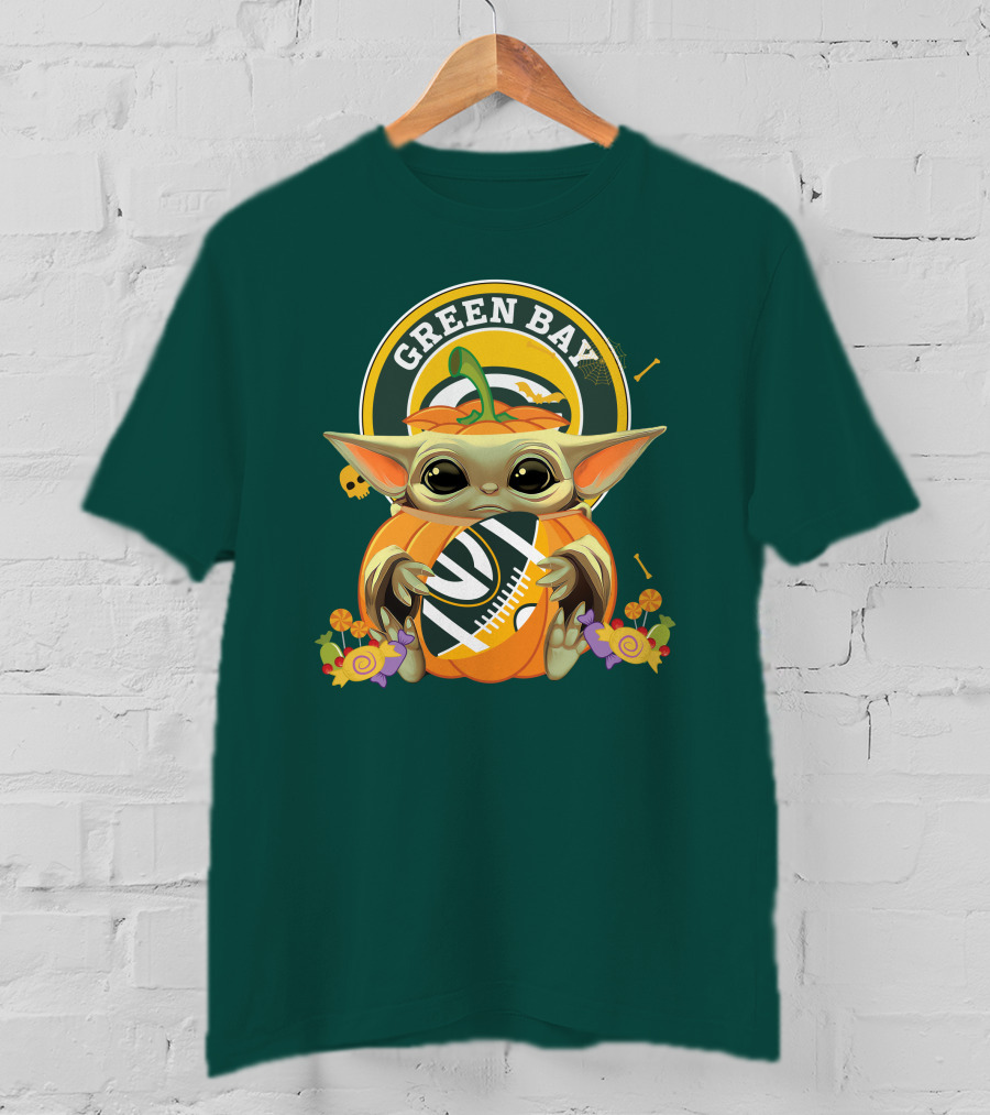 Halloween Pumpkin Baby Yoda Hug Green Bay Packers T-Shirt