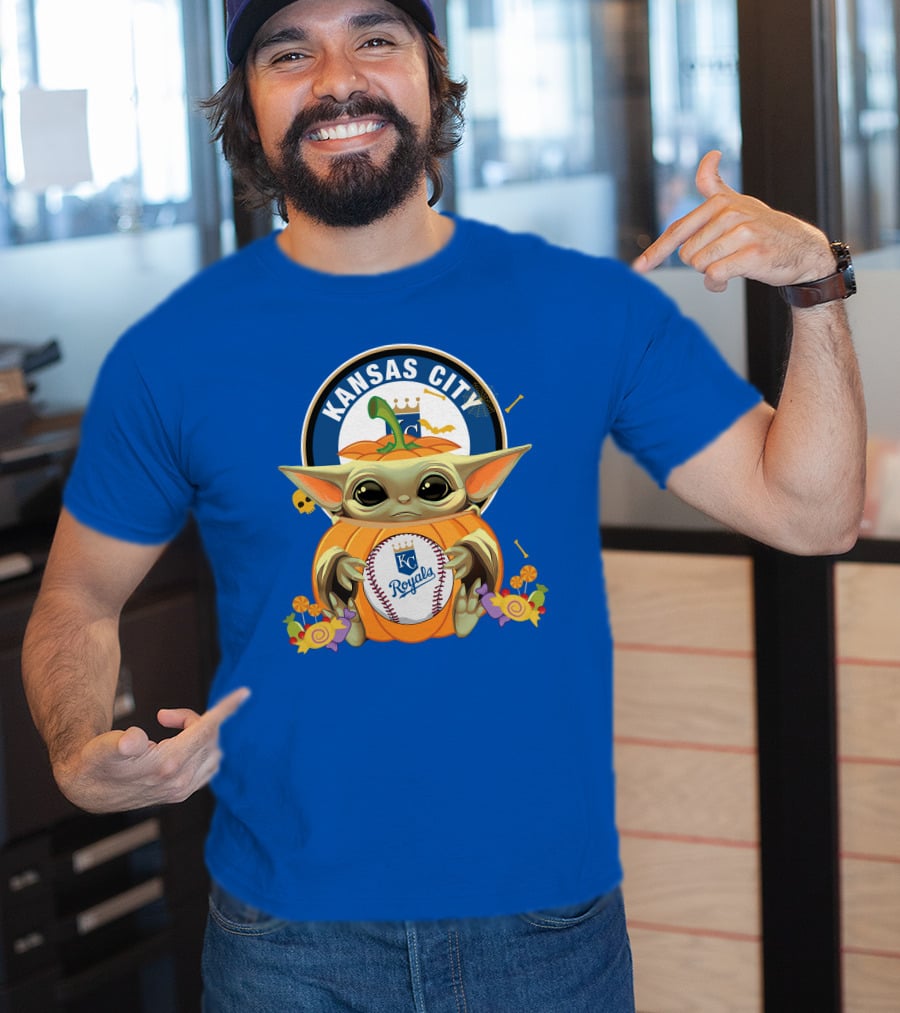 Halloween Pumpkin Baby Yoda Hug KC Royals Baseball T-Shirt