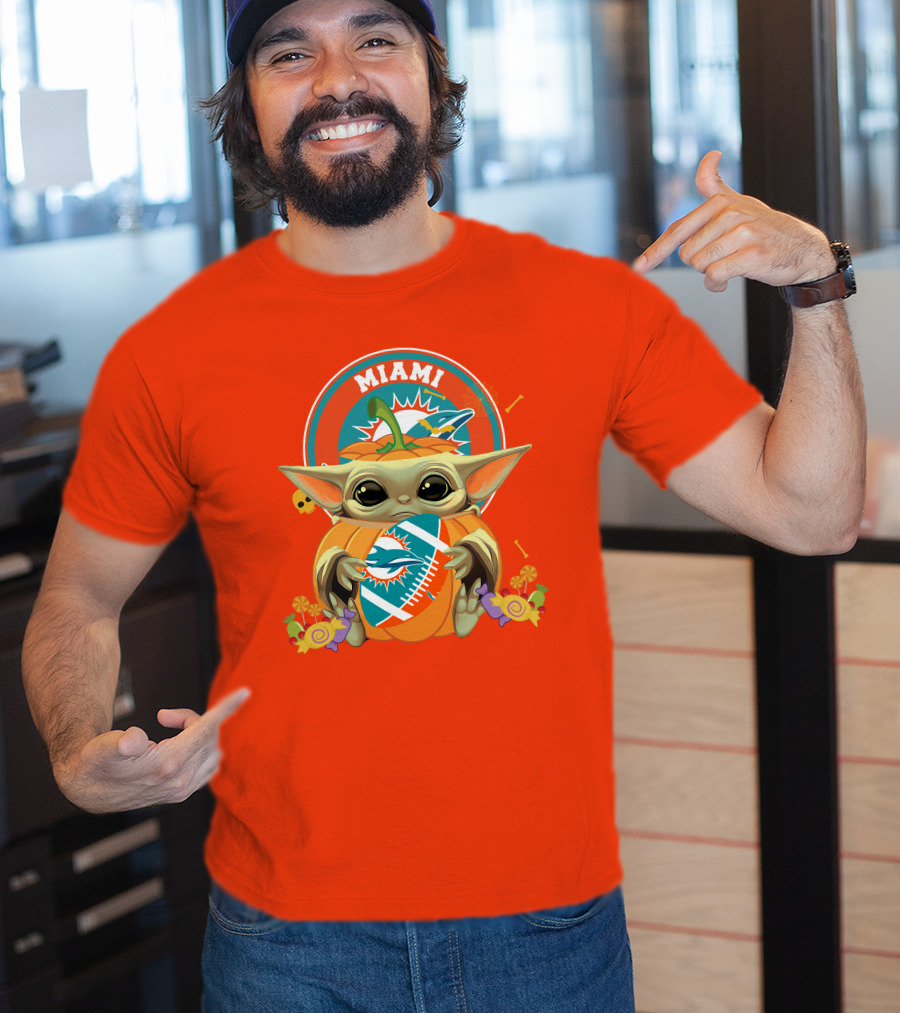 Halloween Pumpkin Baby Yoda Miami Dolphins Hug Football Candy Skulls T-Shirt