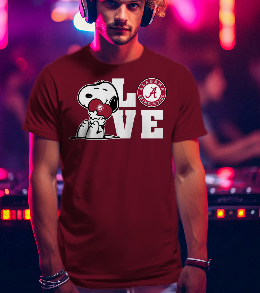 Snoopy Love Alabama Crimson Tide Football T-Shirt