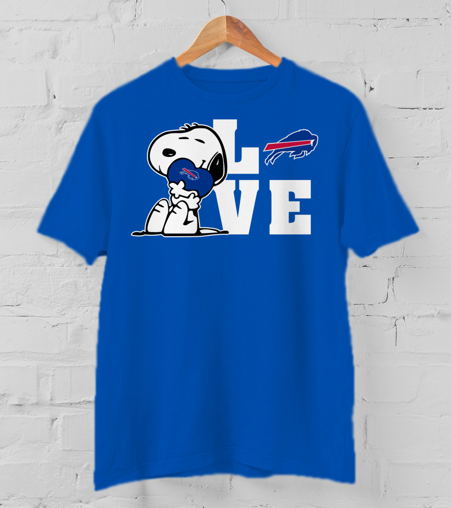 Snoopy Holding Heart Buffalo Bills Love T-Shirt