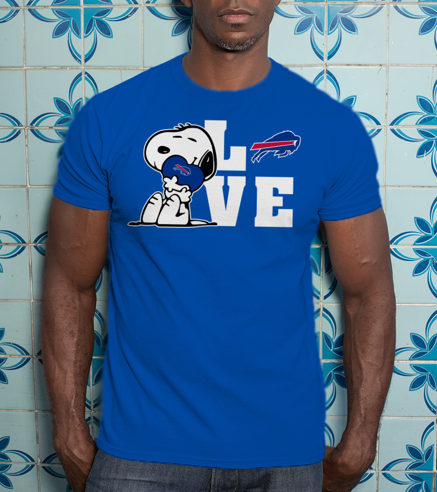 Snoopy Holding Heart Buffalo Bills Love T-Shirt