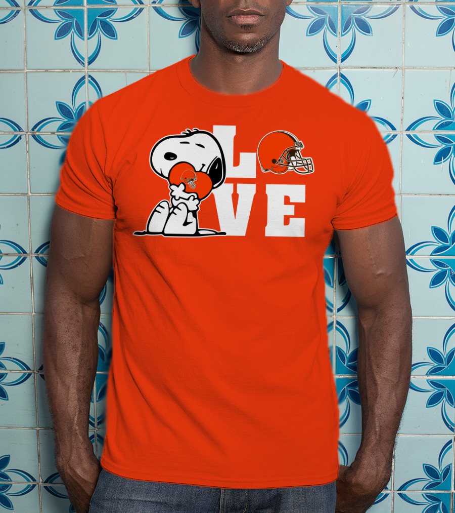 Snoopy Love Cleveland Browns Football Helmet T-Shirt