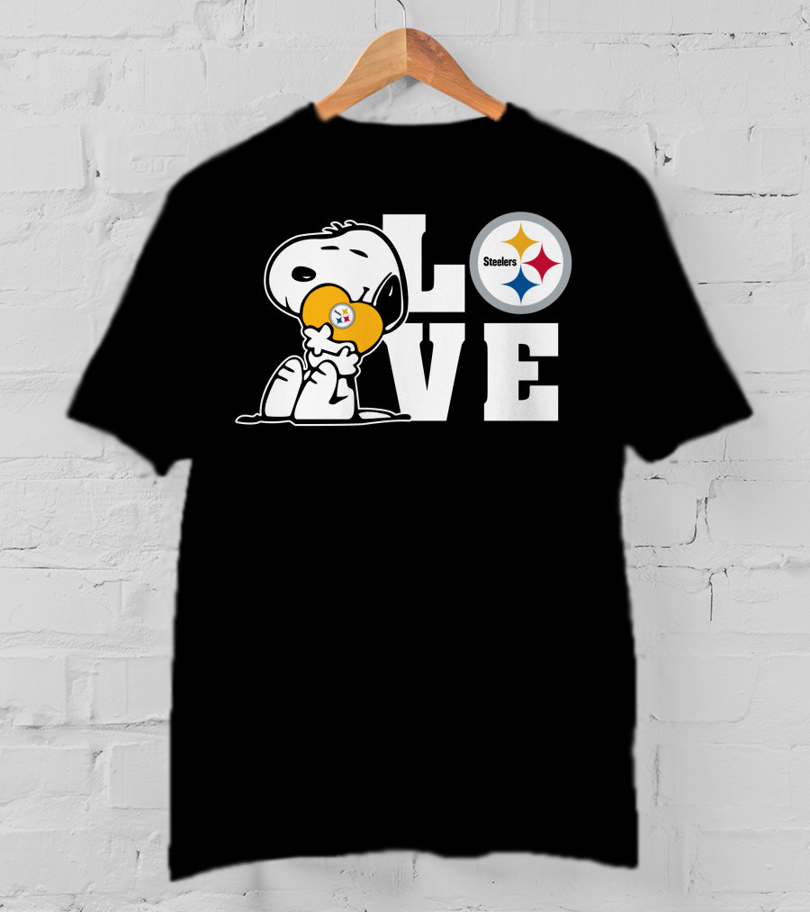 Snoopy Love Pittsburgh Steelers Football Fans T-Shirt