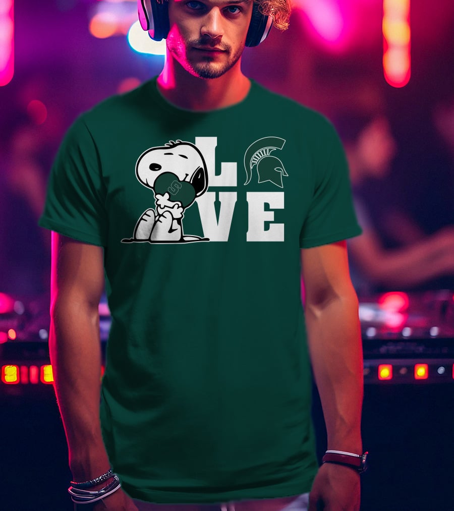 Snoopy Hugging Heart With Michigan State Spartans Helmet LOVE T-Shirt