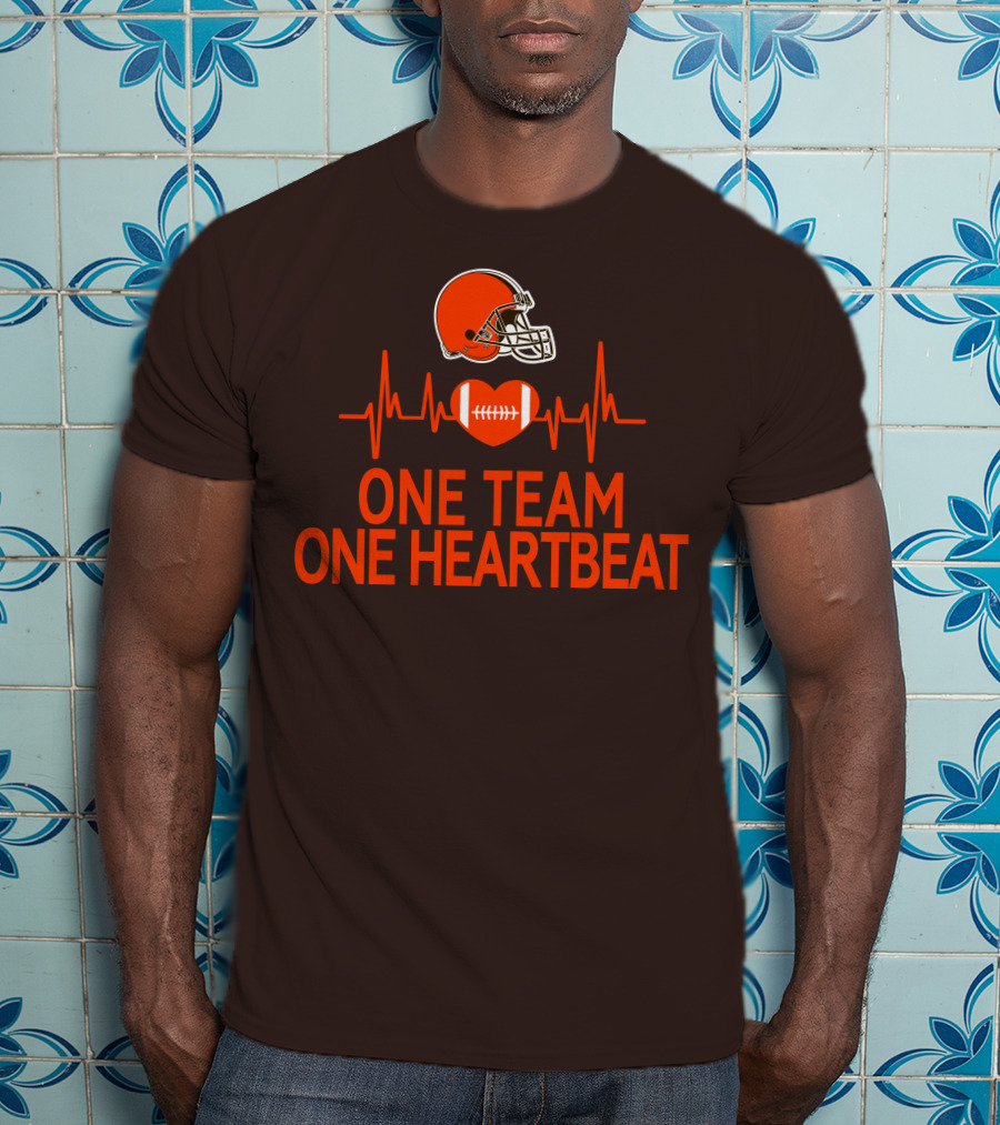 Cleveland Browns Football Helmet One Team One Heartbeat T-Shirt