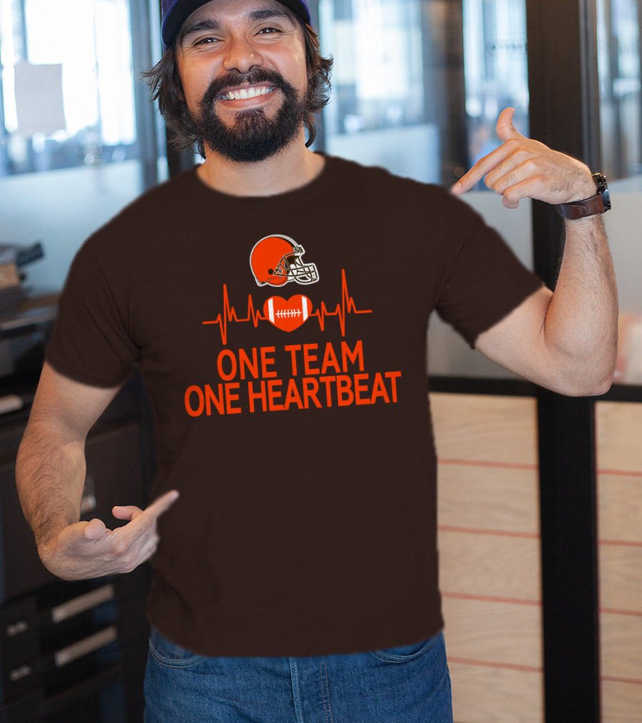 Cleveland Browns Football Helmet One Team One Heartbeat T-Shirt