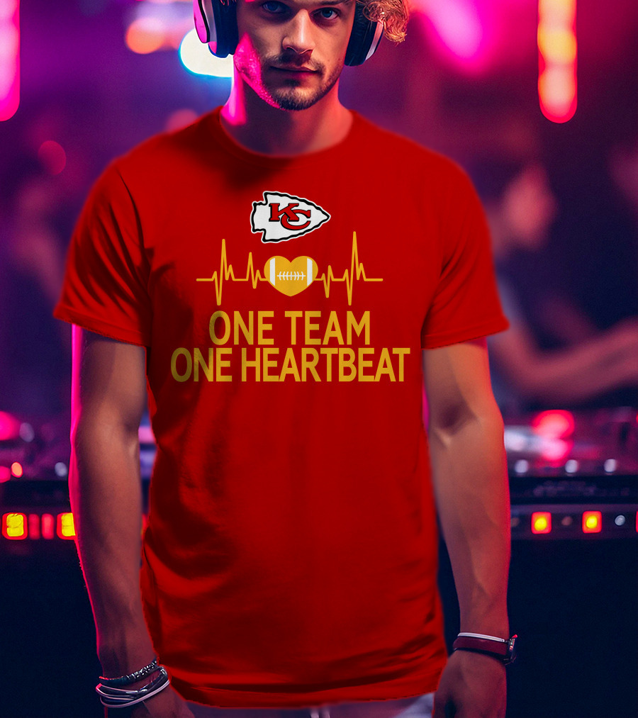 Kansas City Chiefs KC Logo Heartbeat Football One Team One Heartbeat T-Shirt