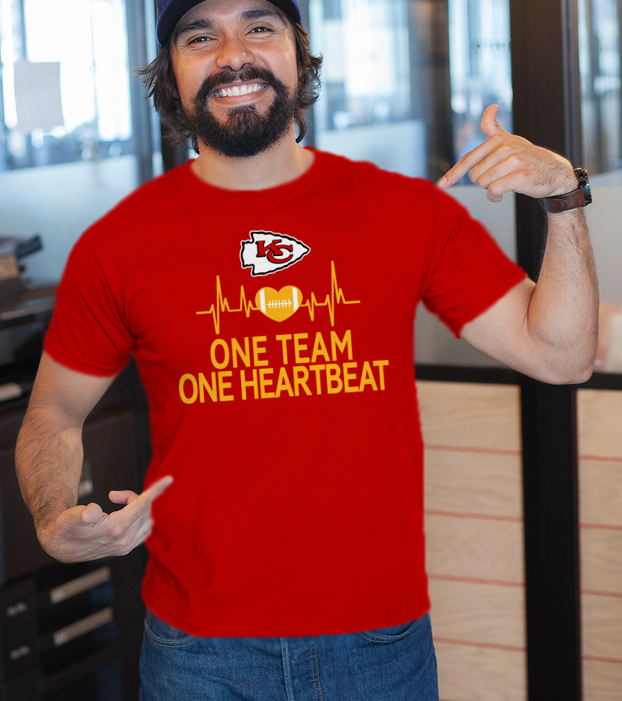 Kansas City Chiefs KC Logo Heartbeat Football One Team One Heartbeat T-Shirt