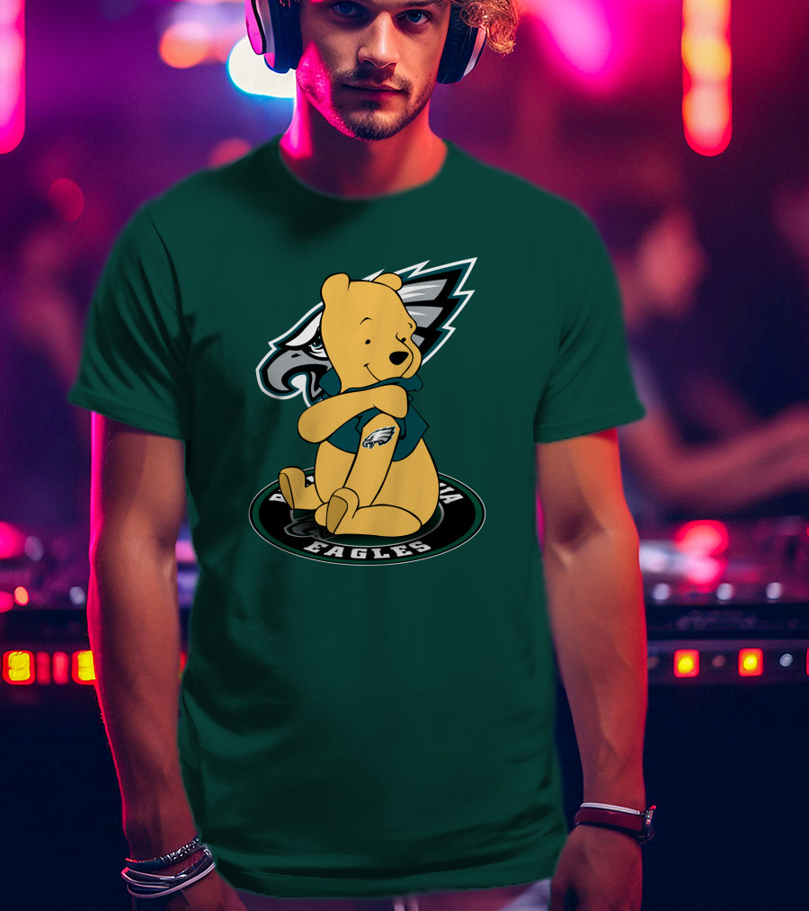 Philadelphia Eagles Winnie The Pooh Sitting In Front Of Team T-Shirt