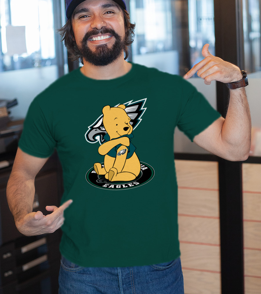 Philadelphia Eagles Winnie The Pooh Sitting In Front Of Team T-Shirt