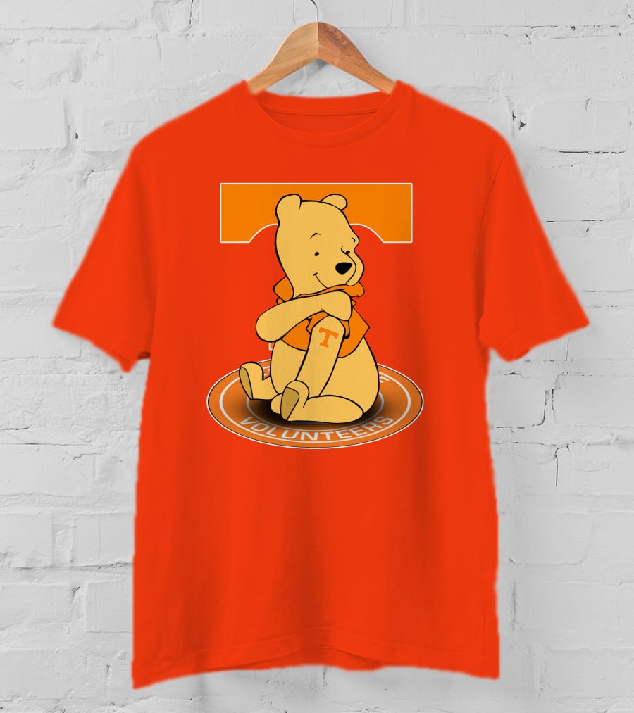 Tennessee Volunteers Winnie The Pooh Sitting With Orange T-Shirt And Big T T-Shirt