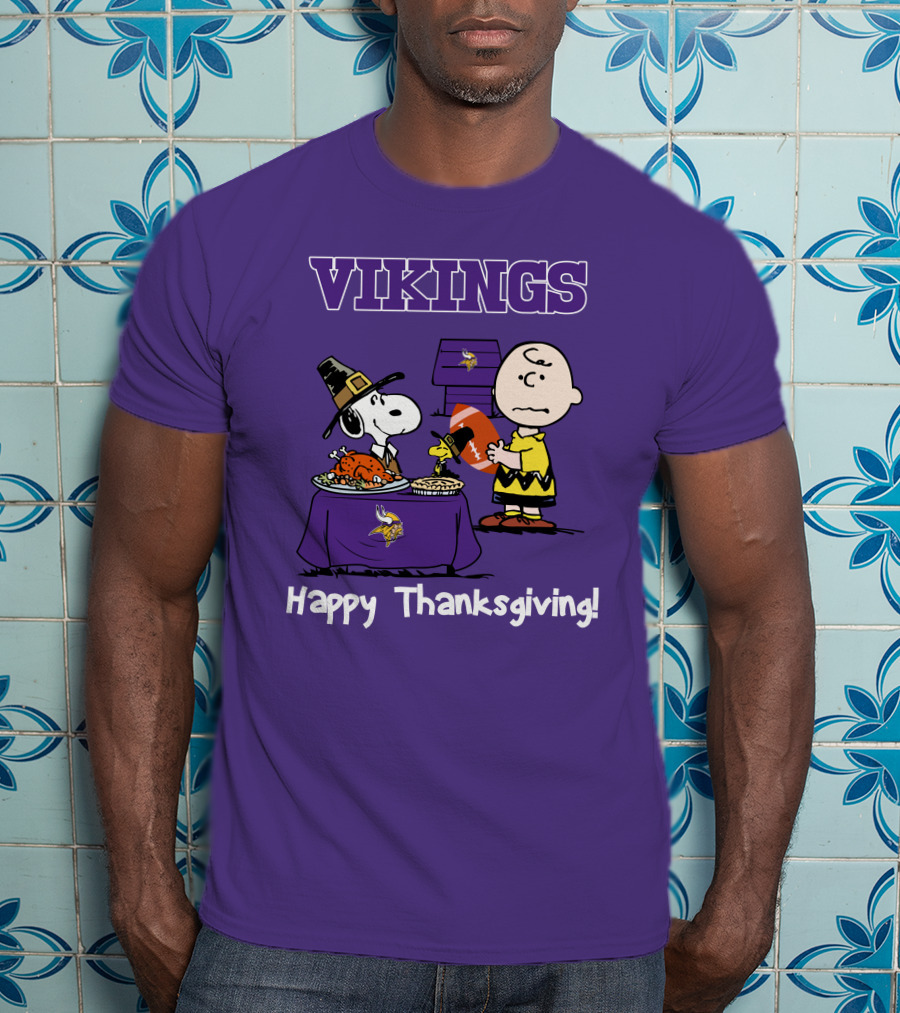Vikings Snoopy Charlie Brown Thanksgiving Football Minnesota T-Shirt