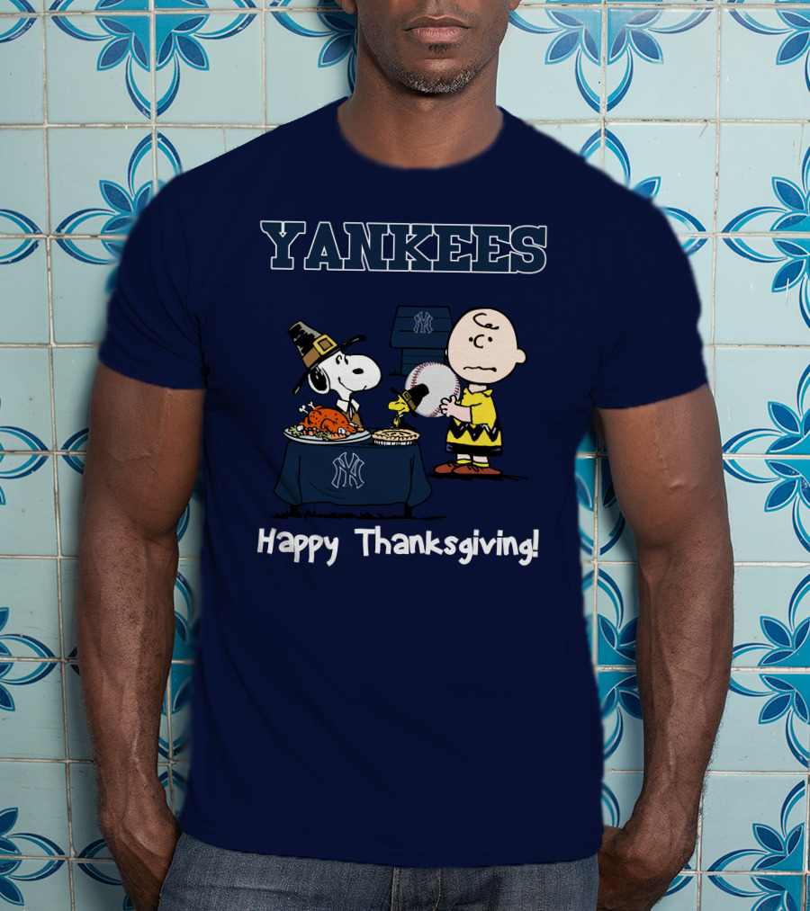 Yankees Snoopy Charlie Brown Happy Thanksgiving T-Shirt