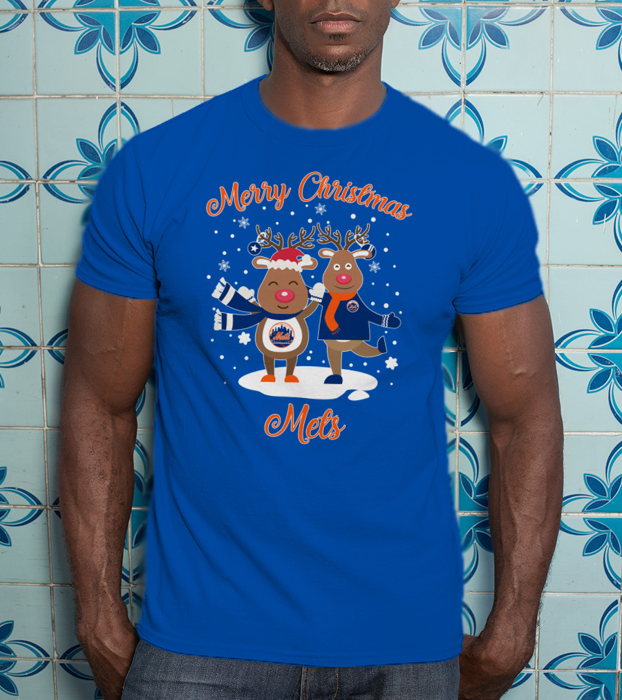 Merry Christmas Mets Reindeer Snowflakes Fun T-Shirt
