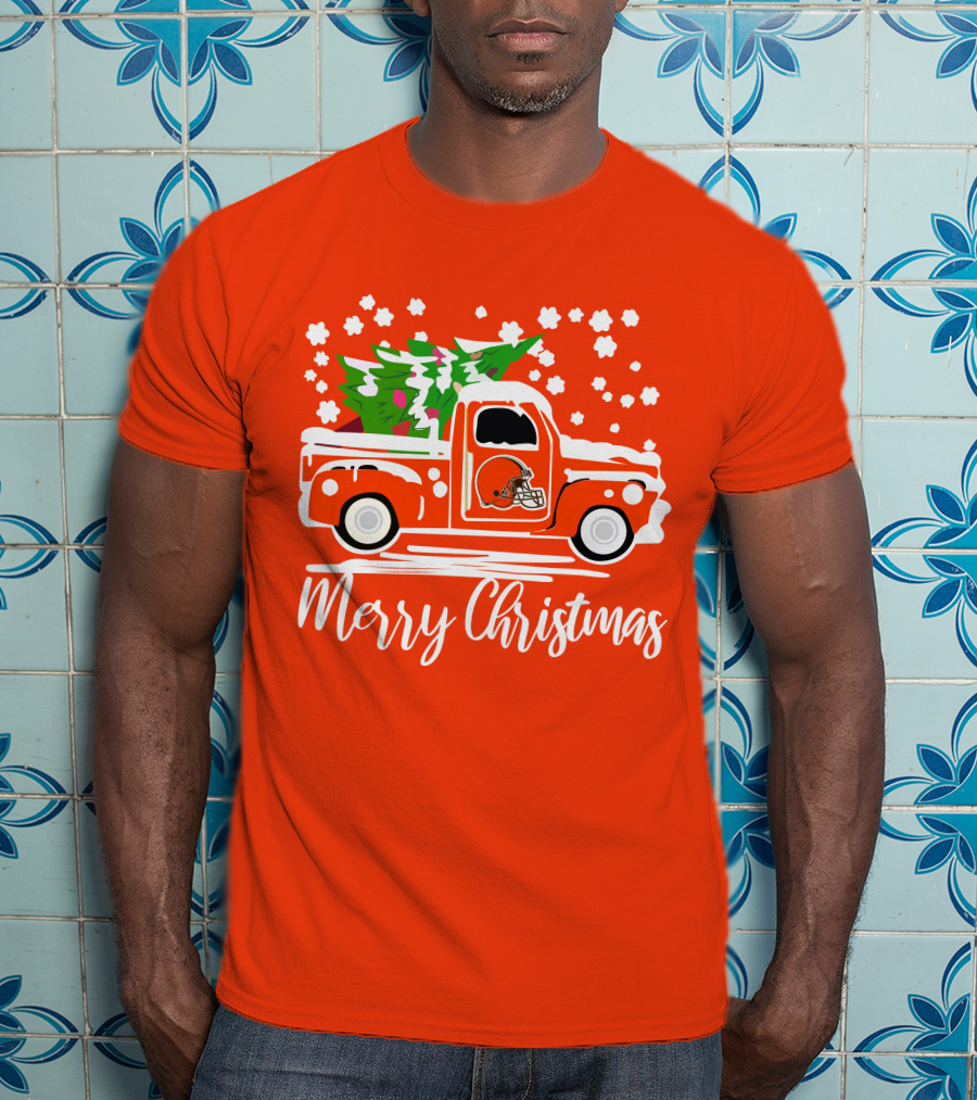 Cleveland Browns Merry Christmas Vintage Car With Christmas Tree T-Shirt