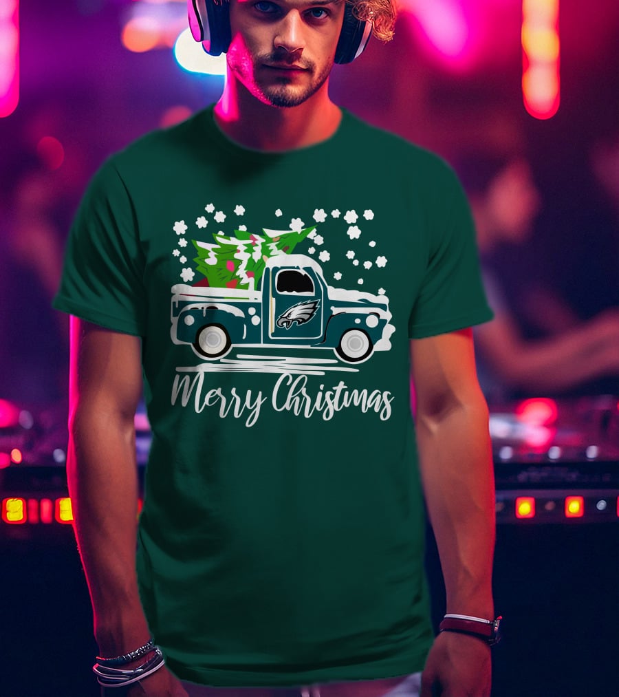 Merry Christmas Philadelphia Eagles Vintage Car Snowflakes T-Shirt
