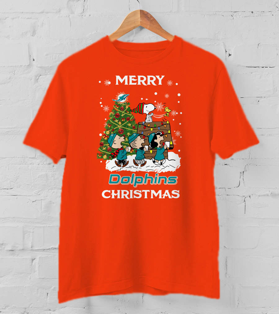 Merry Dolphins Christmas Peanuts Characters With Tree Miami T-Shirt