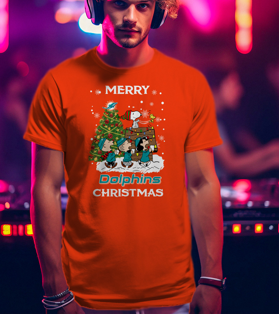 Merry Dolphins Christmas Peanuts Characters With Tree Miami T-Shirt